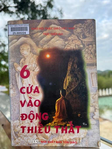 6 cữa vào động thiếu thất